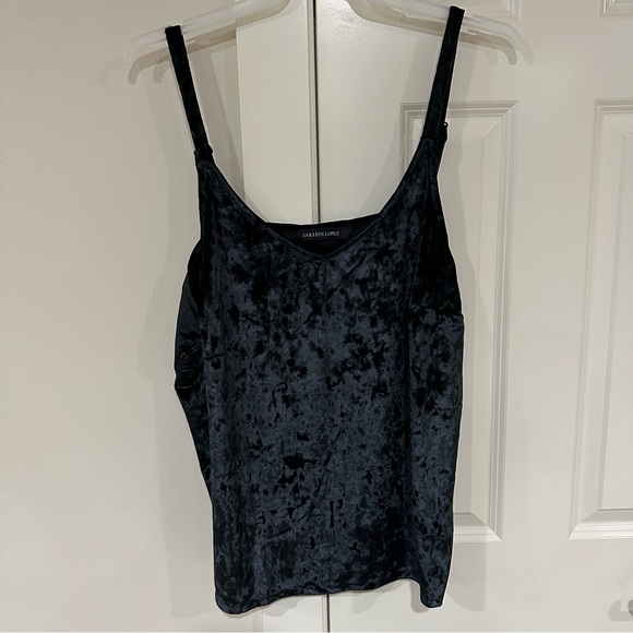Women’s Colleen Lopez Velvetty Tank Top - Picture 3 of 4